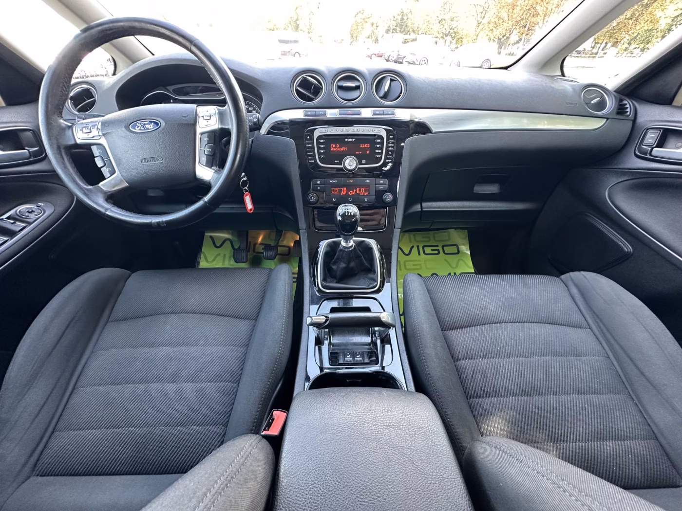 Ford S-MAX фото 10