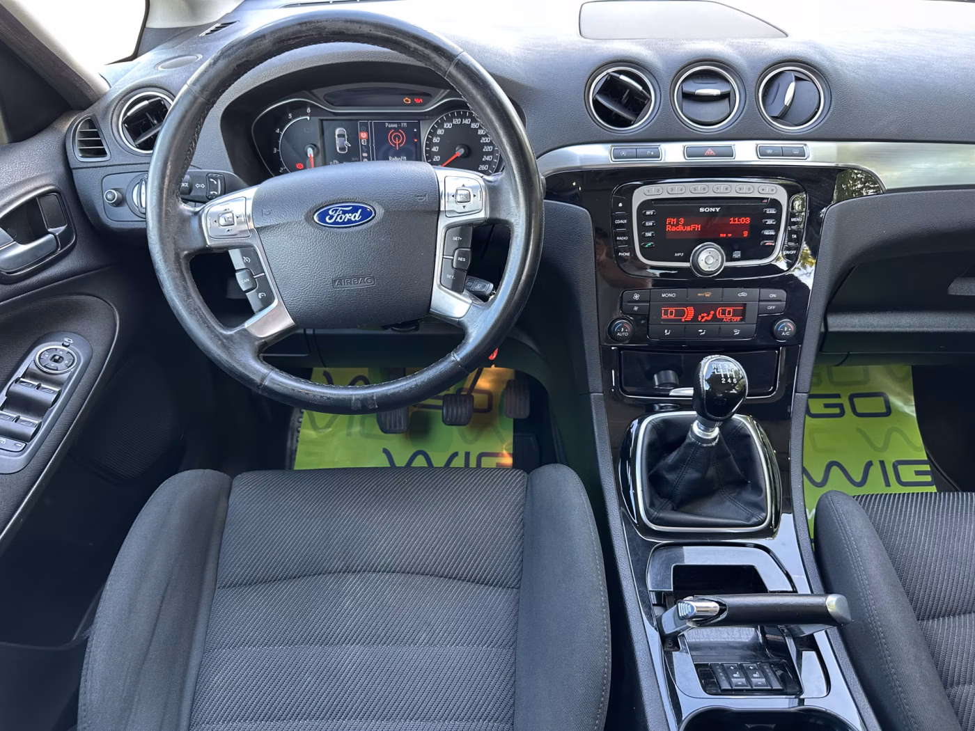 Ford S-MAX фото 11