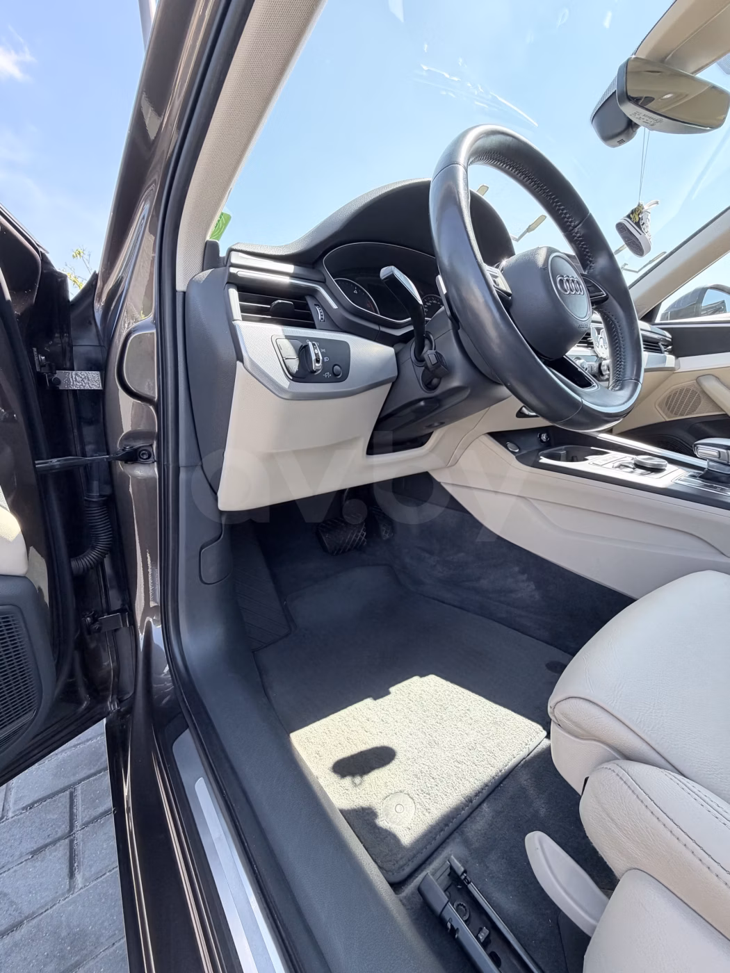 Audi A4 фото 17