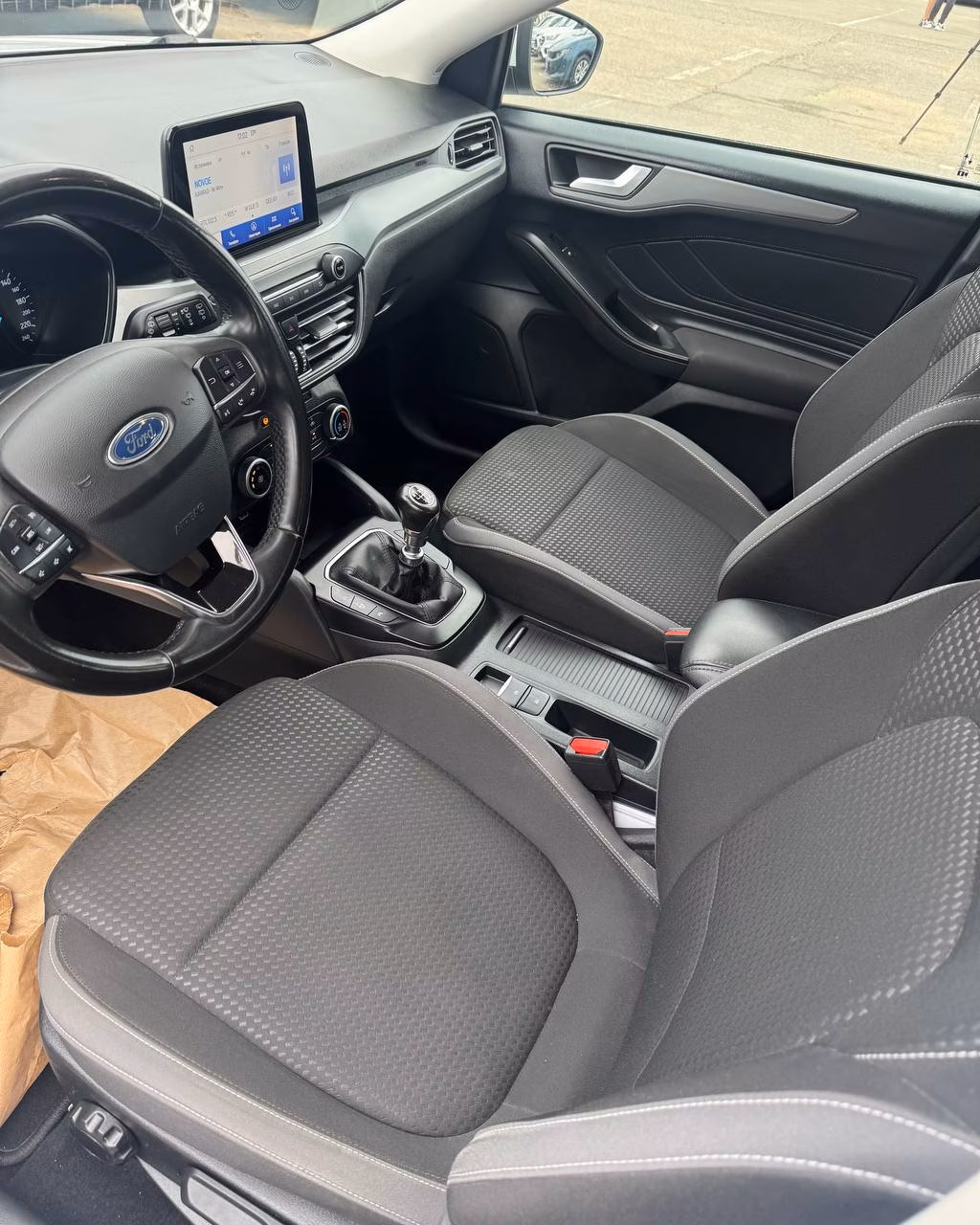 Ford Focus фото 10