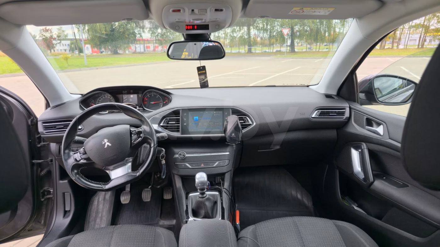 Peugeot 308 фото 5