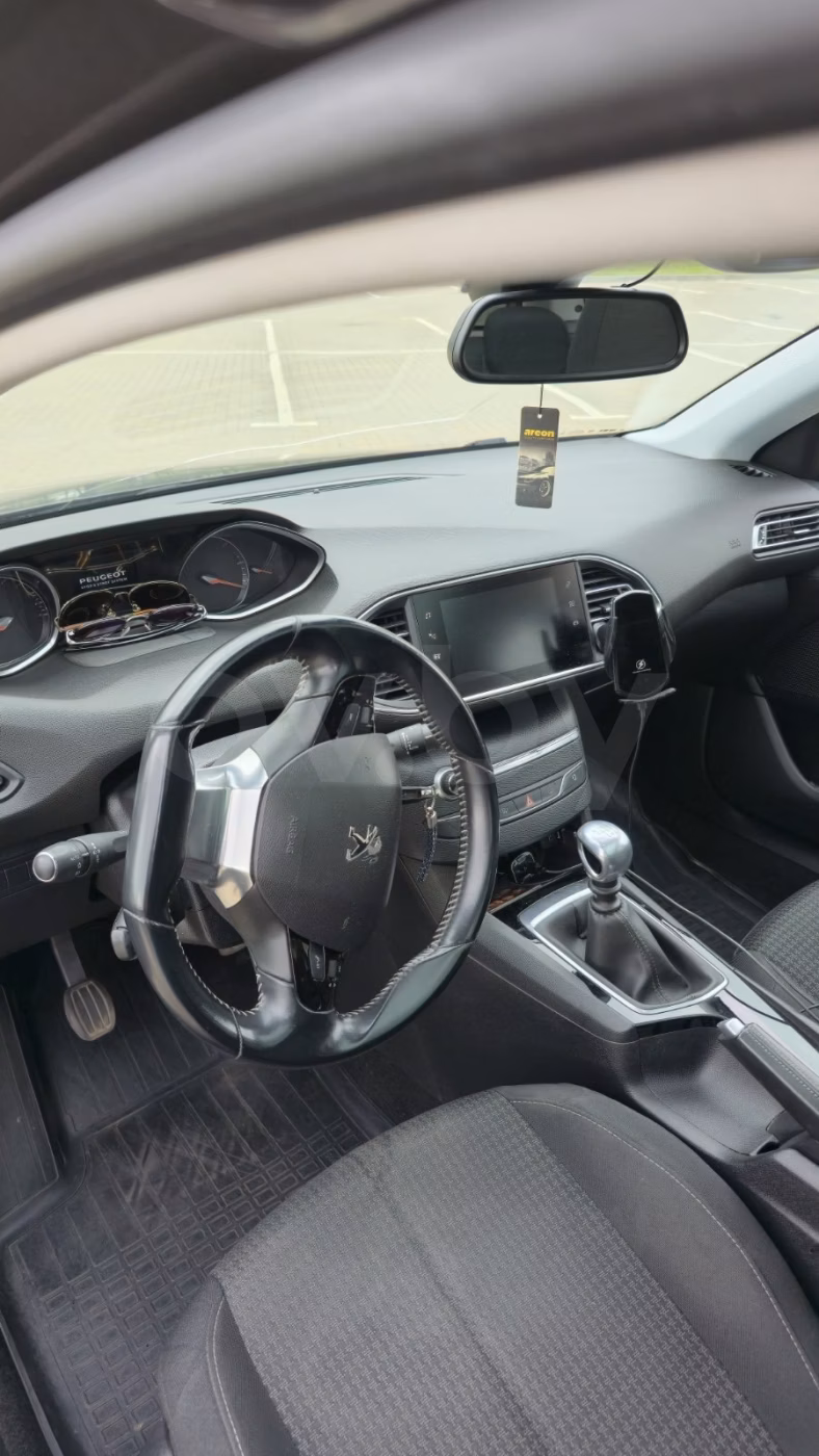 Peugeot 308 фото 7
