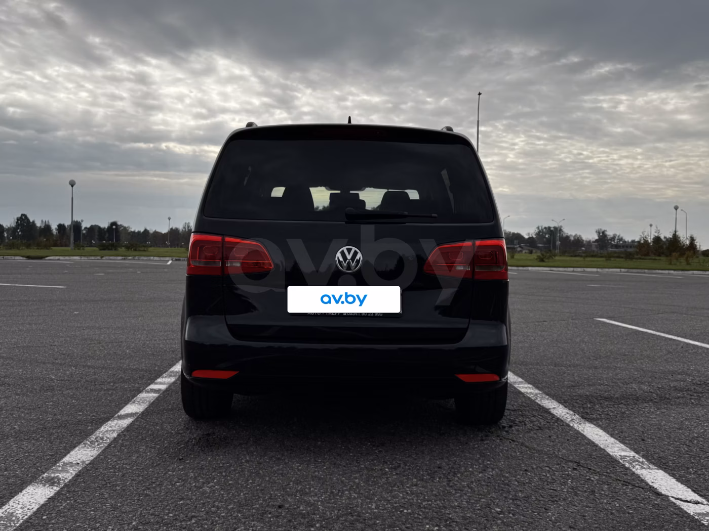 Volkswagen Touran фото 7