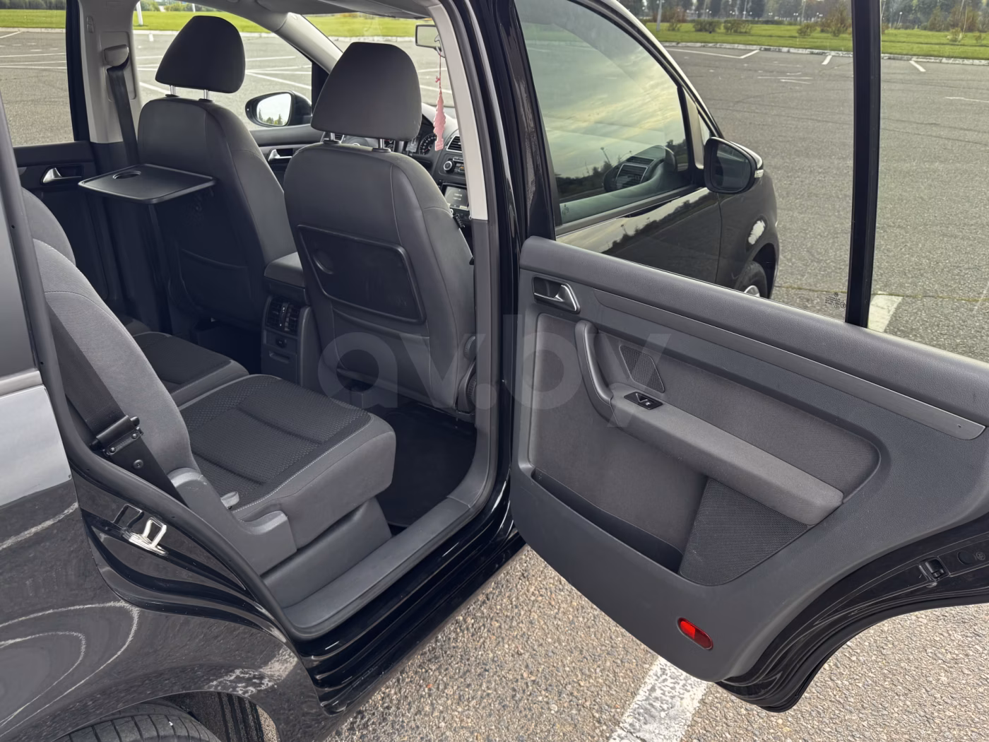 Volkswagen Touran фото 9