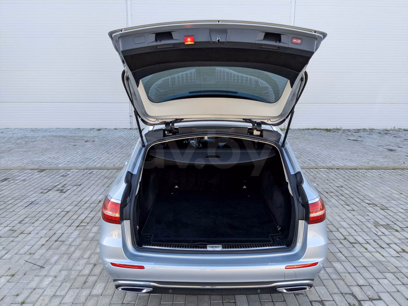 Mercedes-Benz E-Класс фото 9