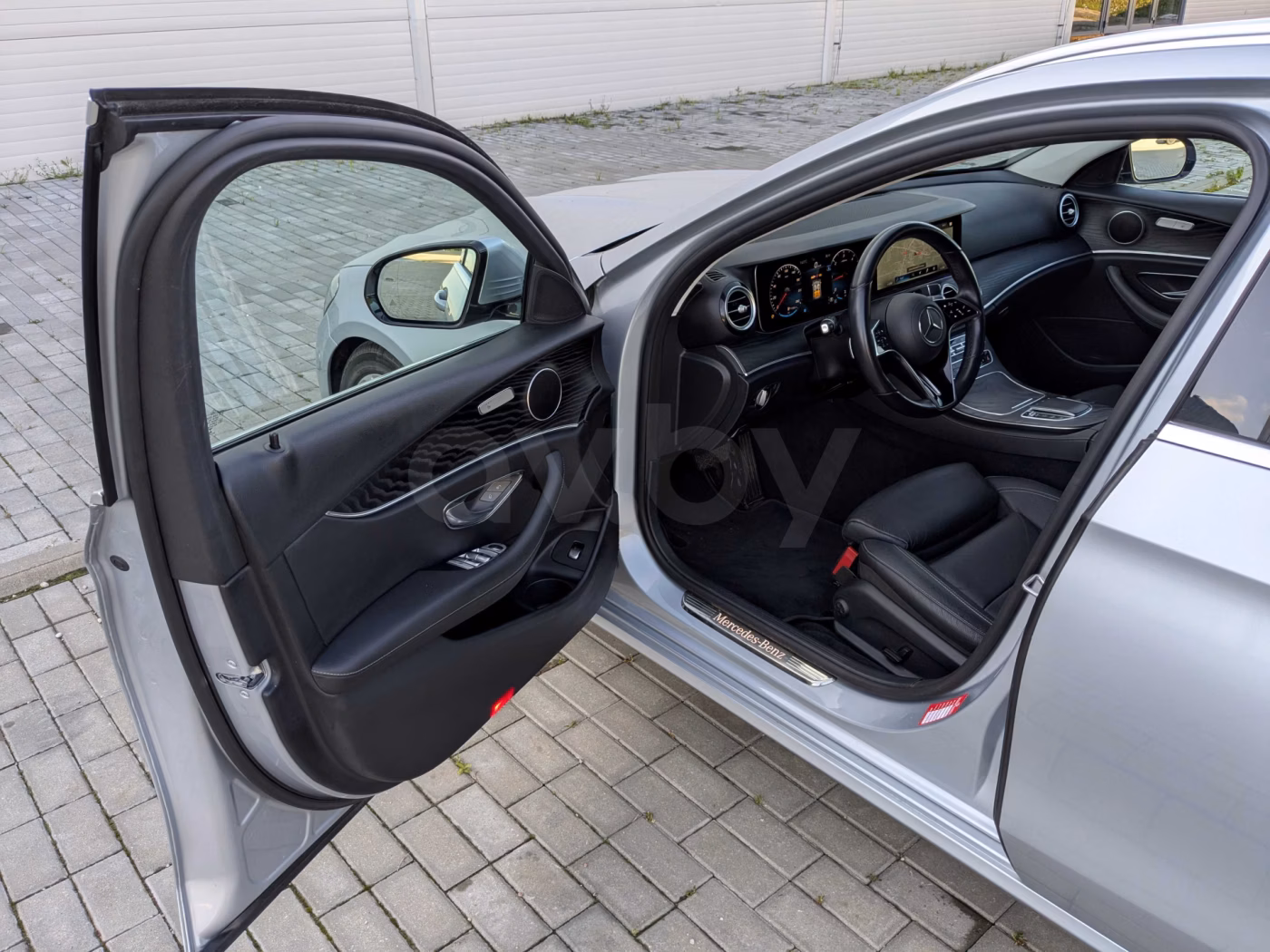 Mercedes-Benz E-Класс фото 14