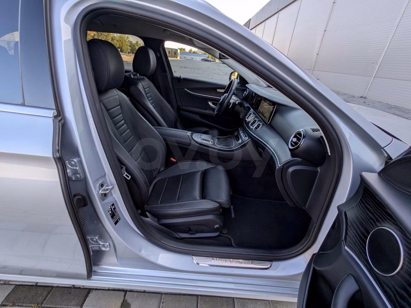 Mercedes-Benz E-Класс фото 16