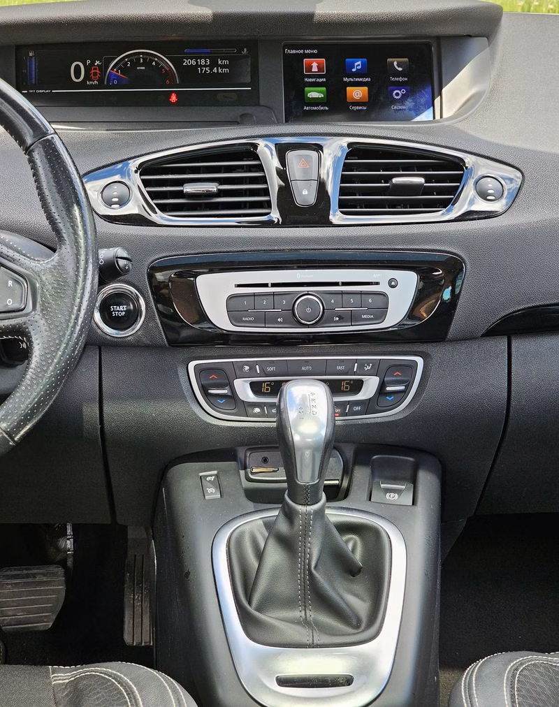 Renault Grand Scenic фото 11