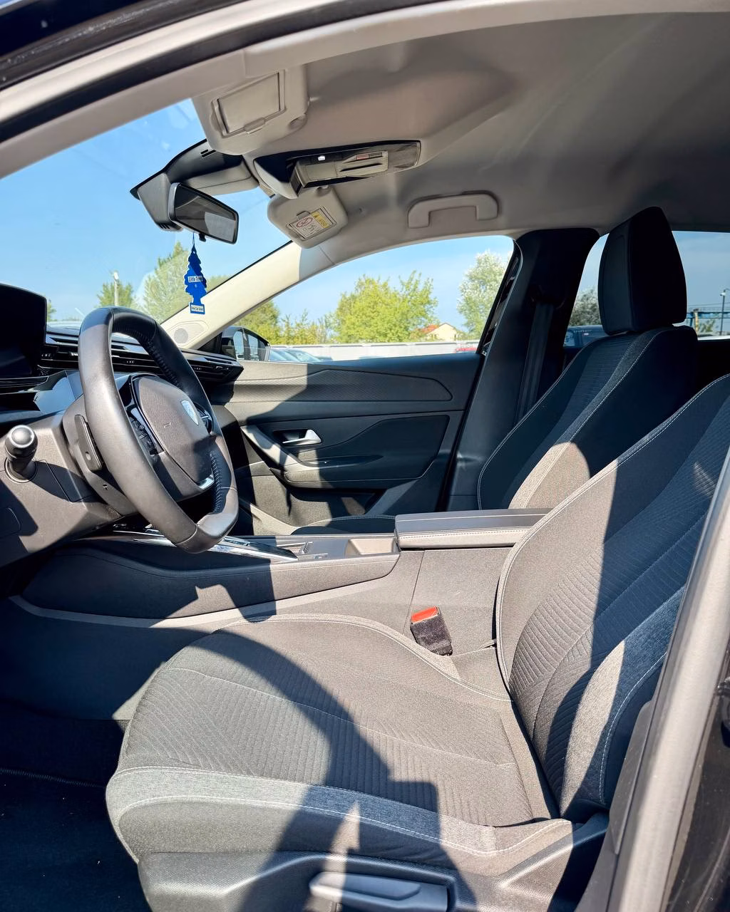 Peugeot 308 фото 10