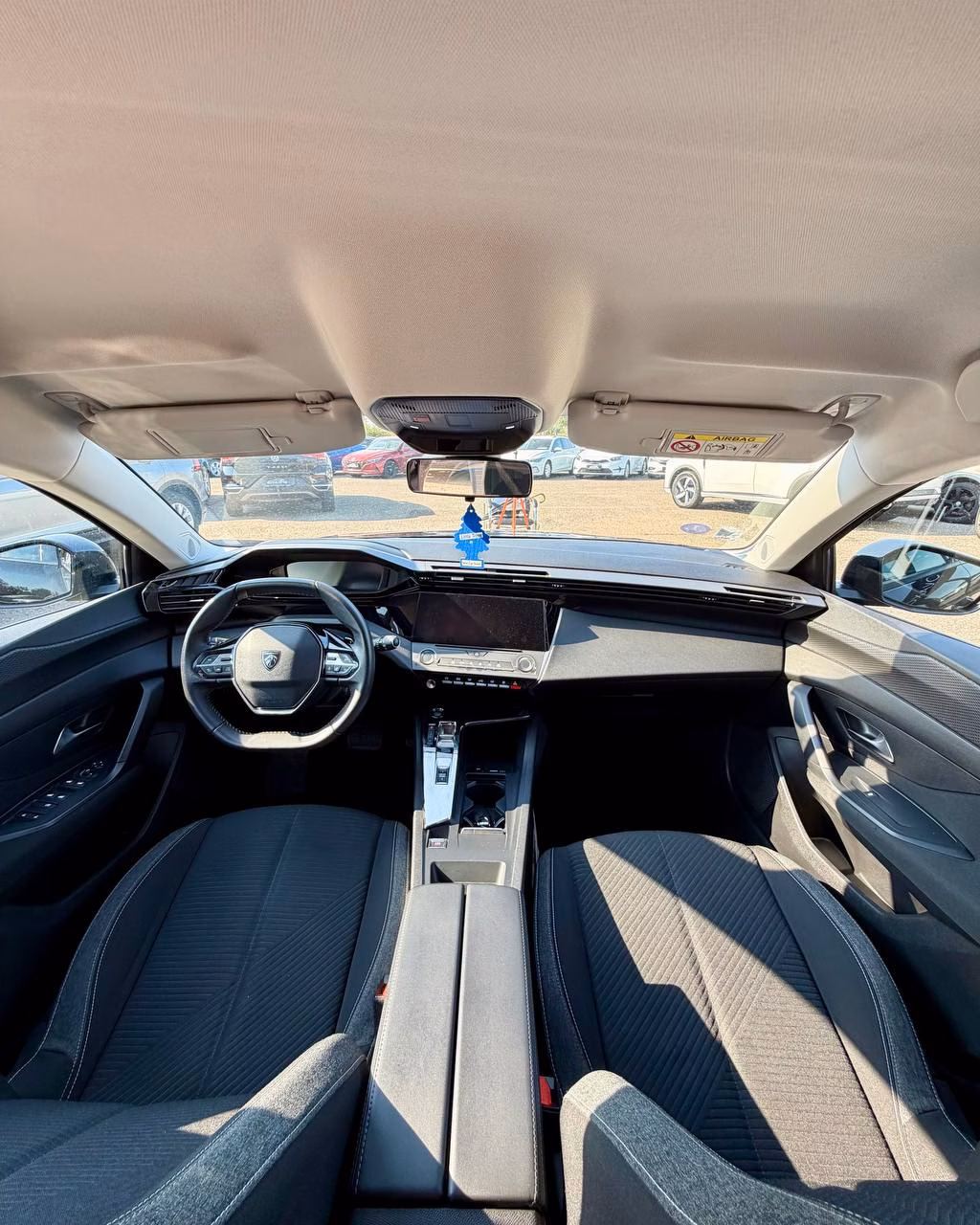 Peugeot 308 фото 11