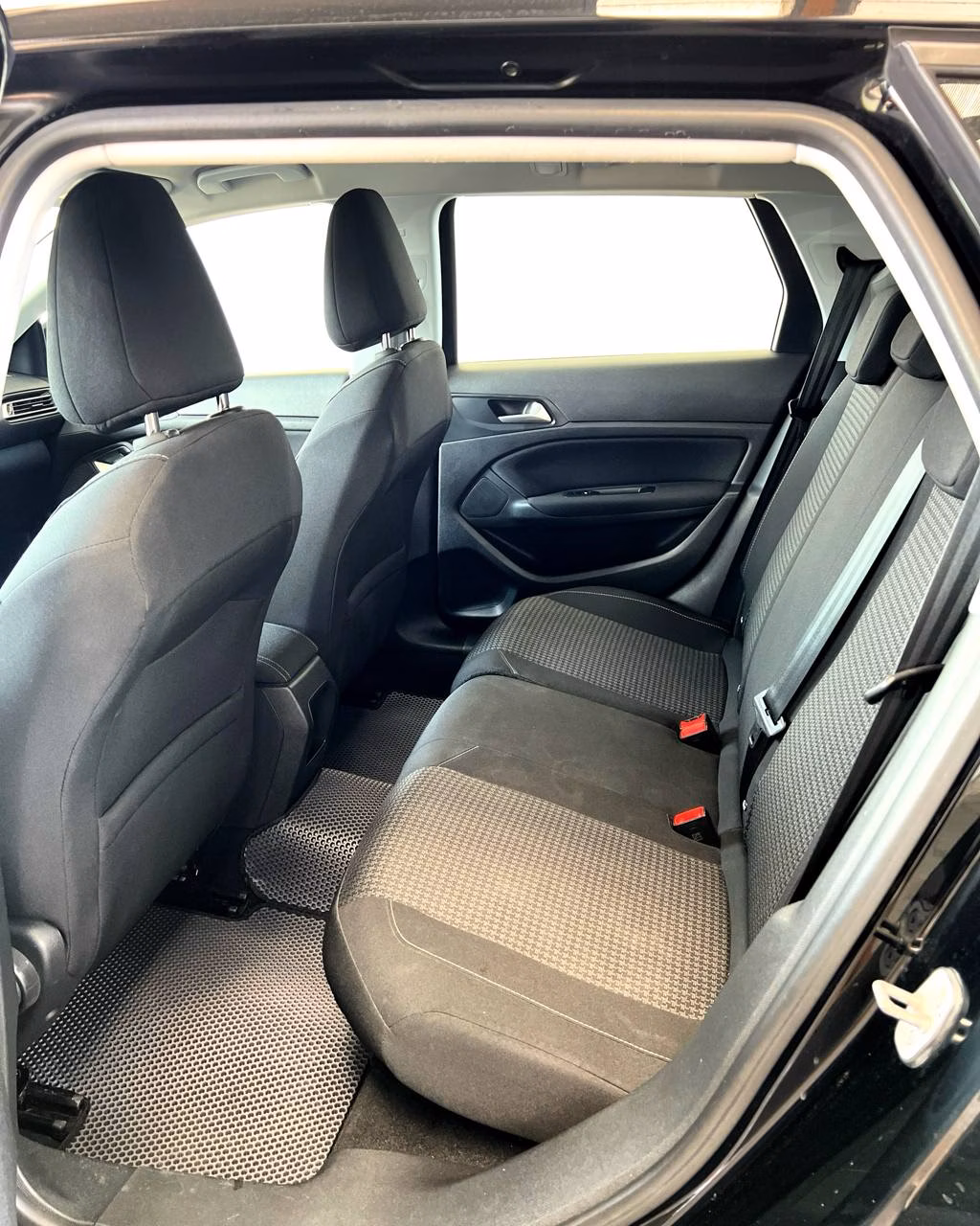 Peugeot 308 фото 13