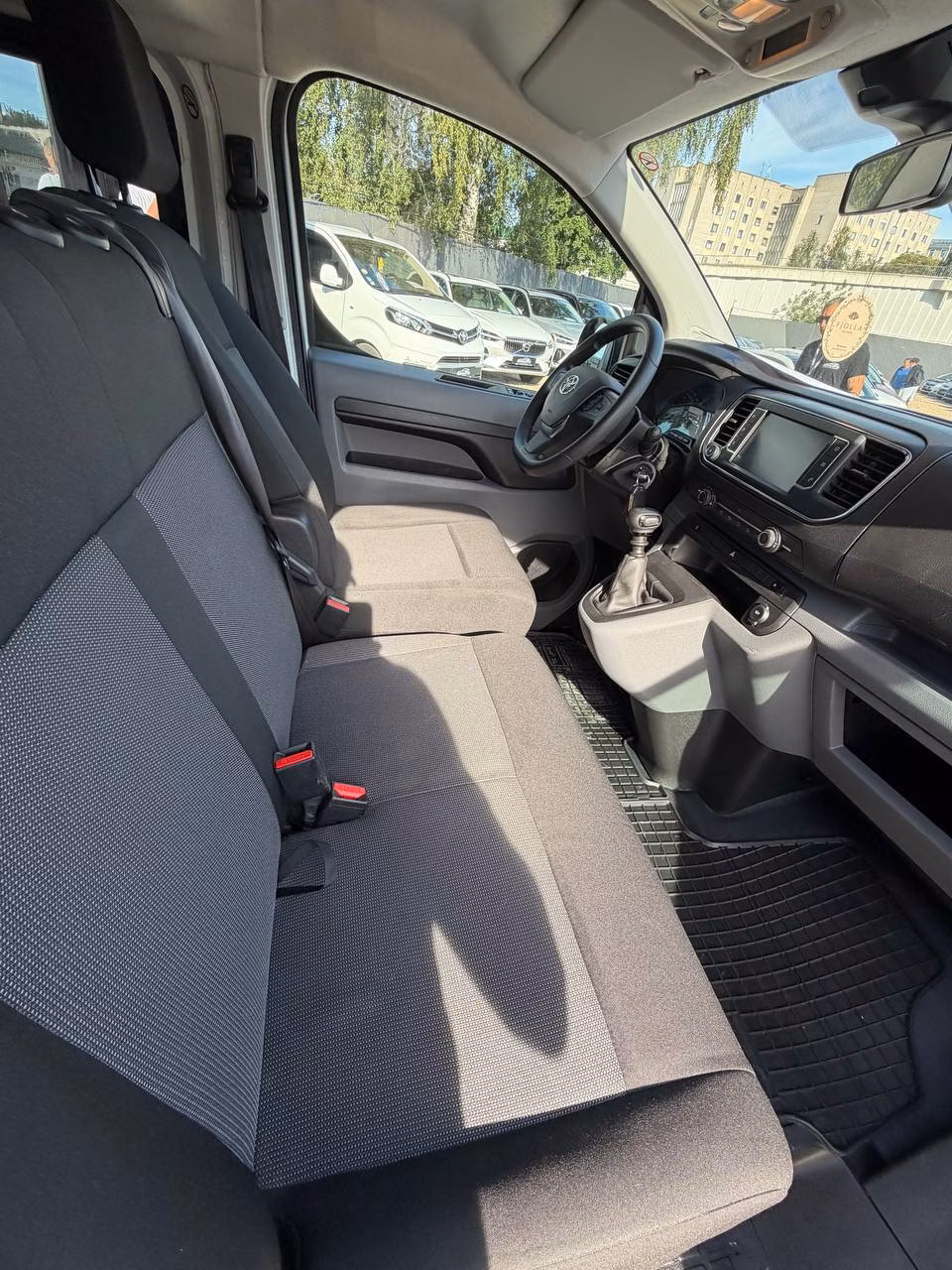 Toyota ProAce Verso фото 10