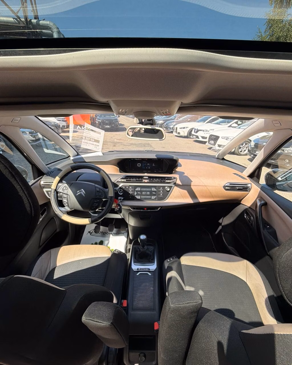 Citroen C4 Picasso фото 3