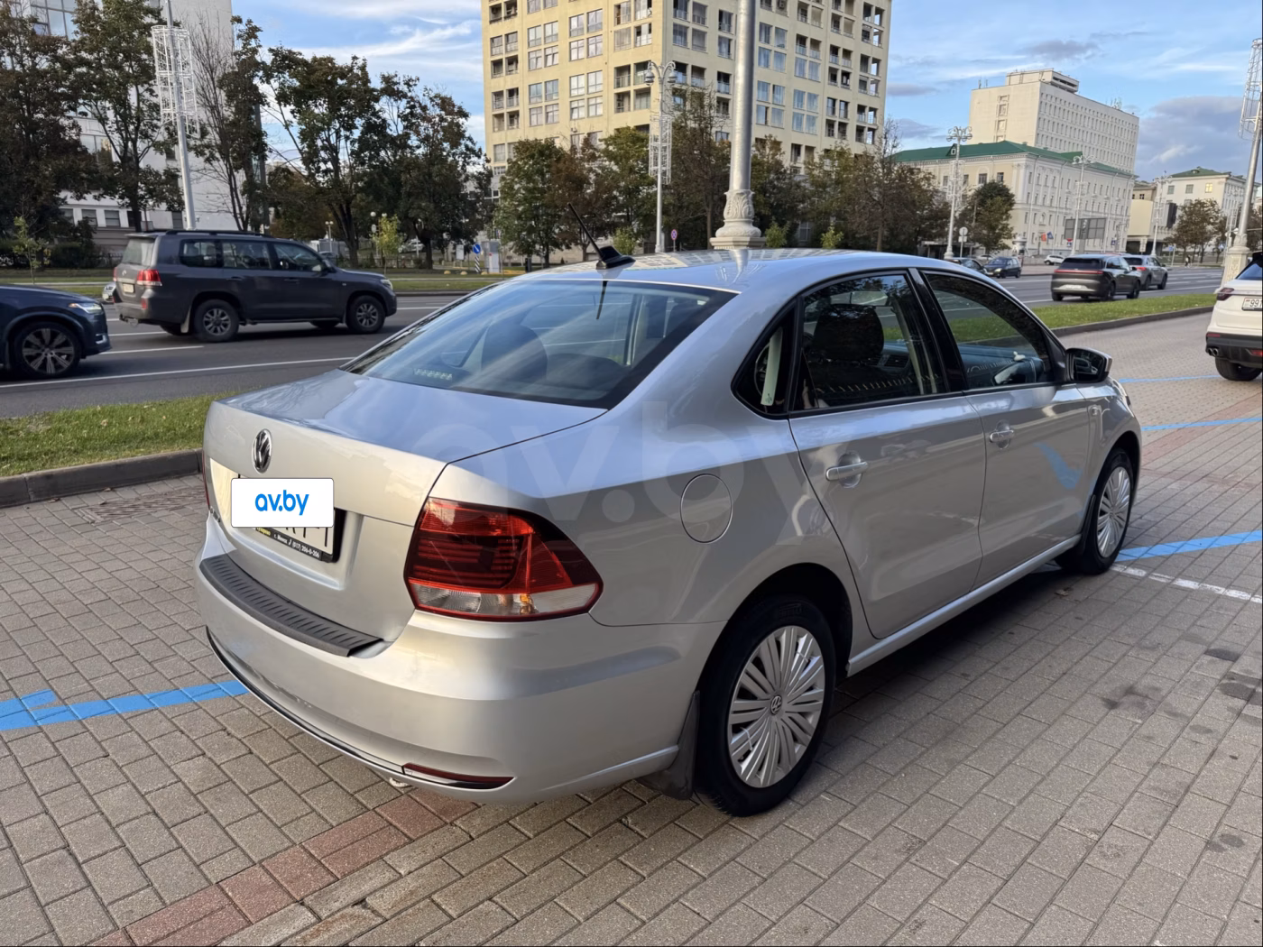 Volkswagen Polo Sedan фото 8