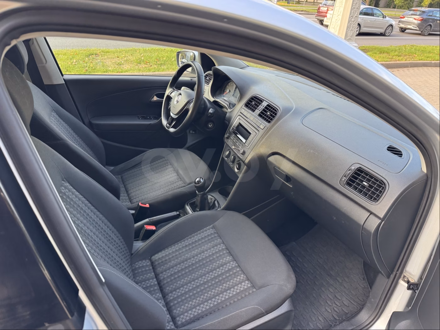 Volkswagen Polo Sedan фото 19