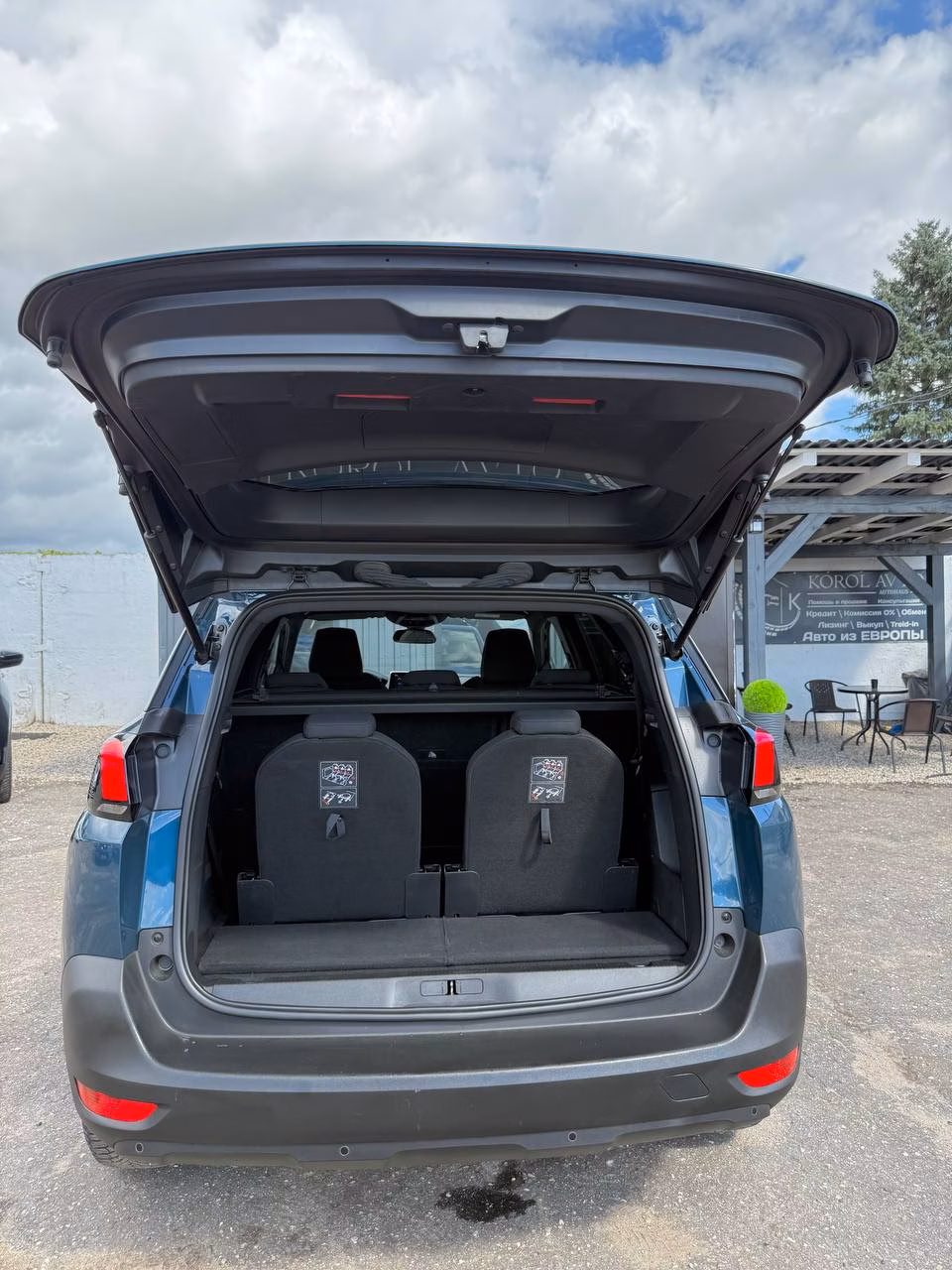 Peugeot 5008 фото 10