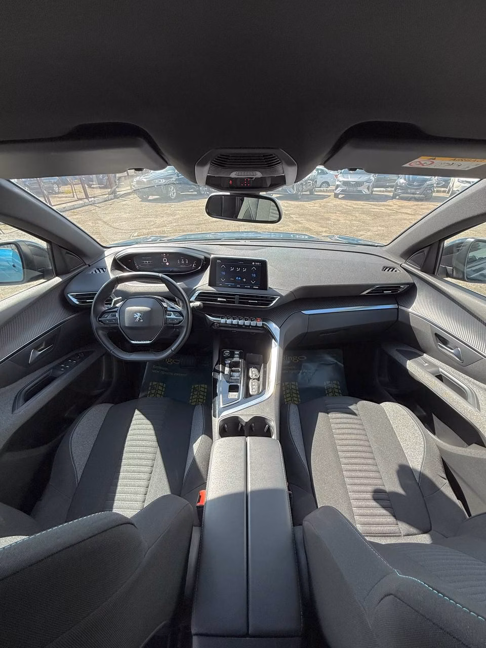 Peugeot 5008 фото 13