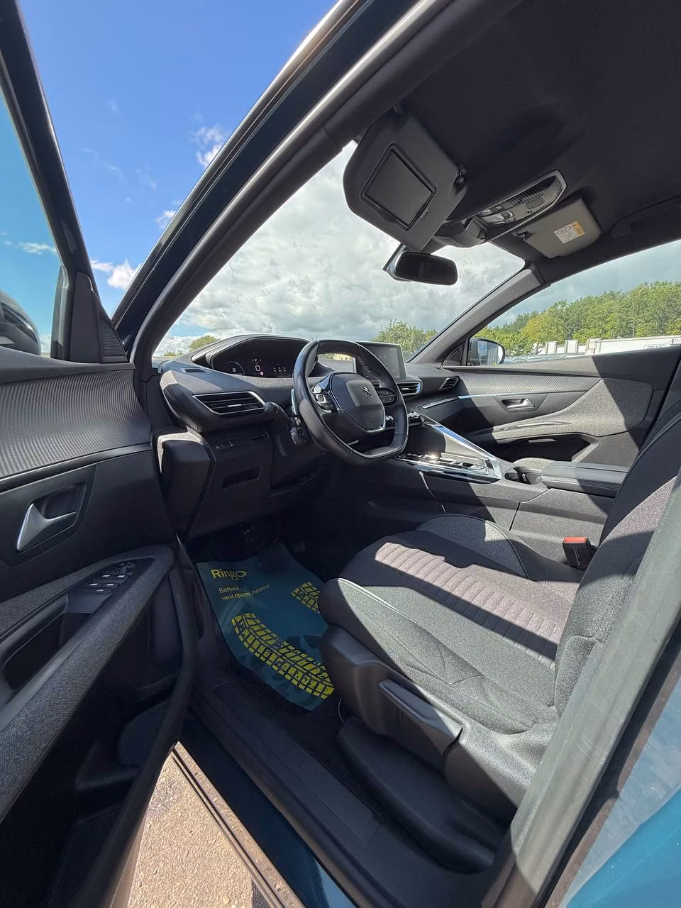 Peugeot 5008 фото 15