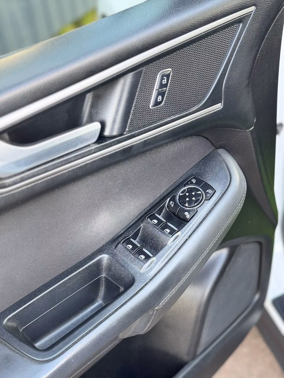 Ford S-MAX фото 11