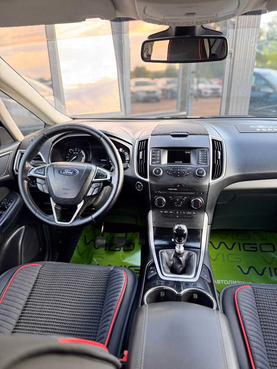 Ford S-MAX фото 17