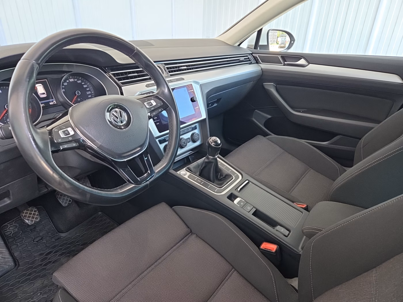 Volkswagen Passat фото 12