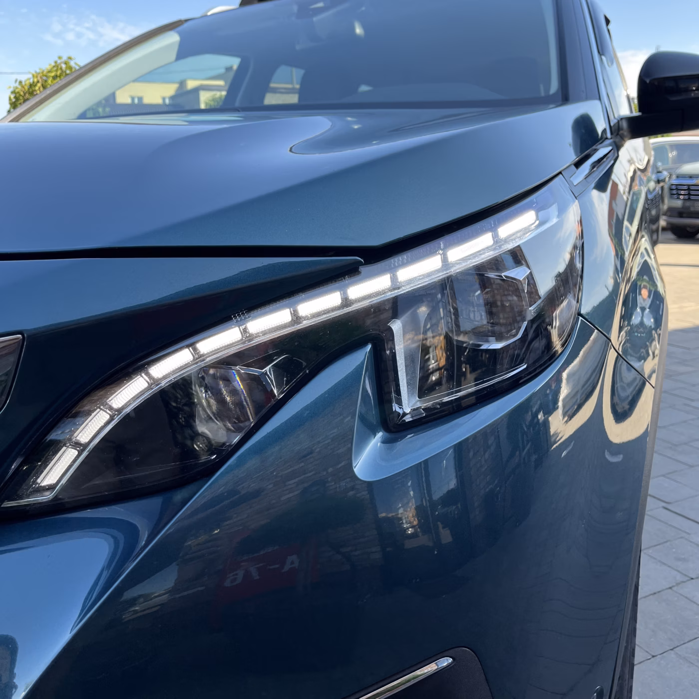 Peugeot 5008 фото 8