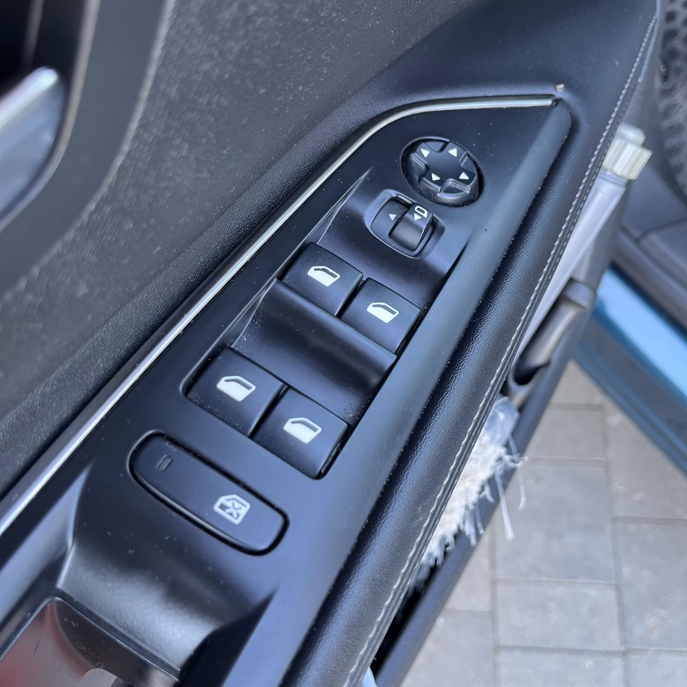 Peugeot 5008 фото 11