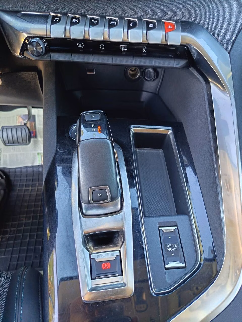 Peugeot 5008 фото 15