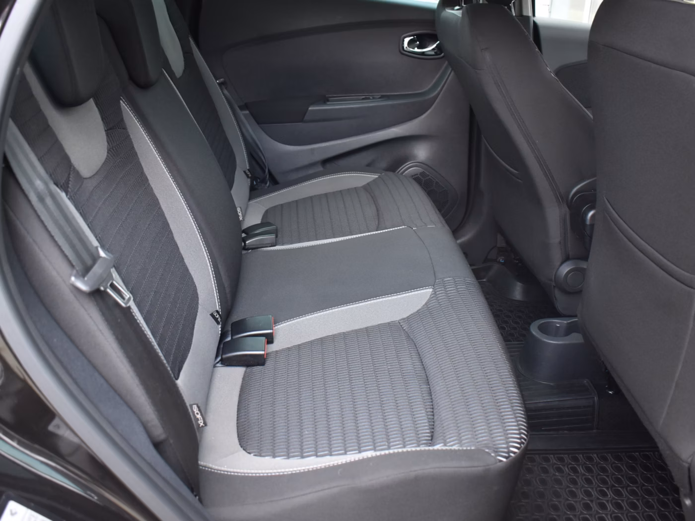 Renault Kaptur фото 11