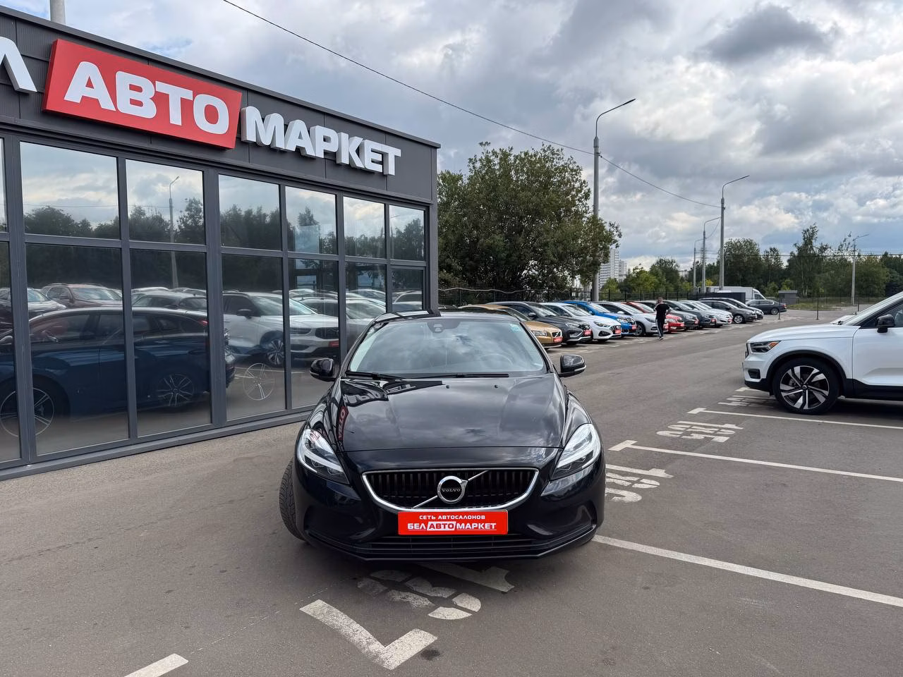 Volvo V40 фото 2