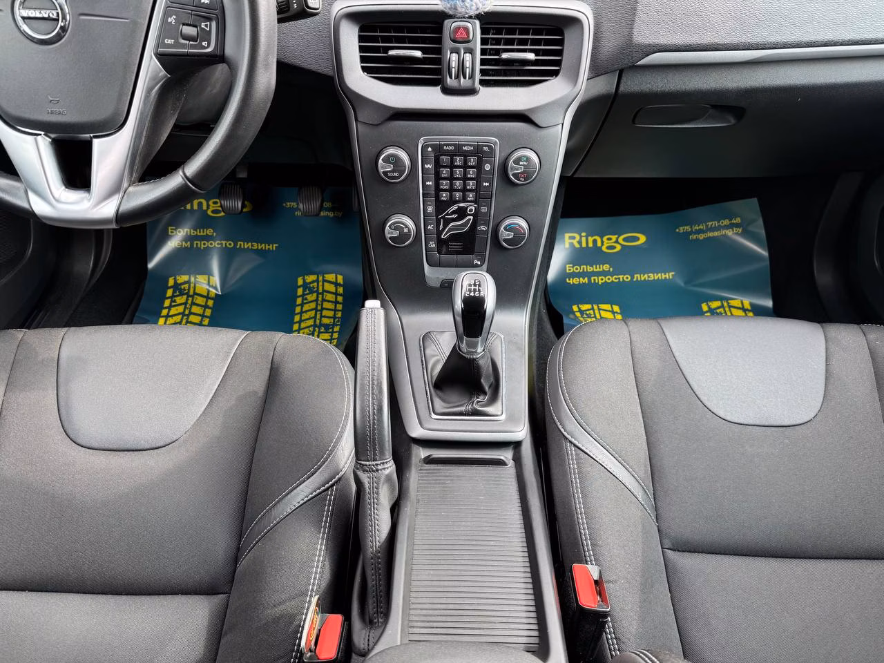 Volvo V40 фото 13