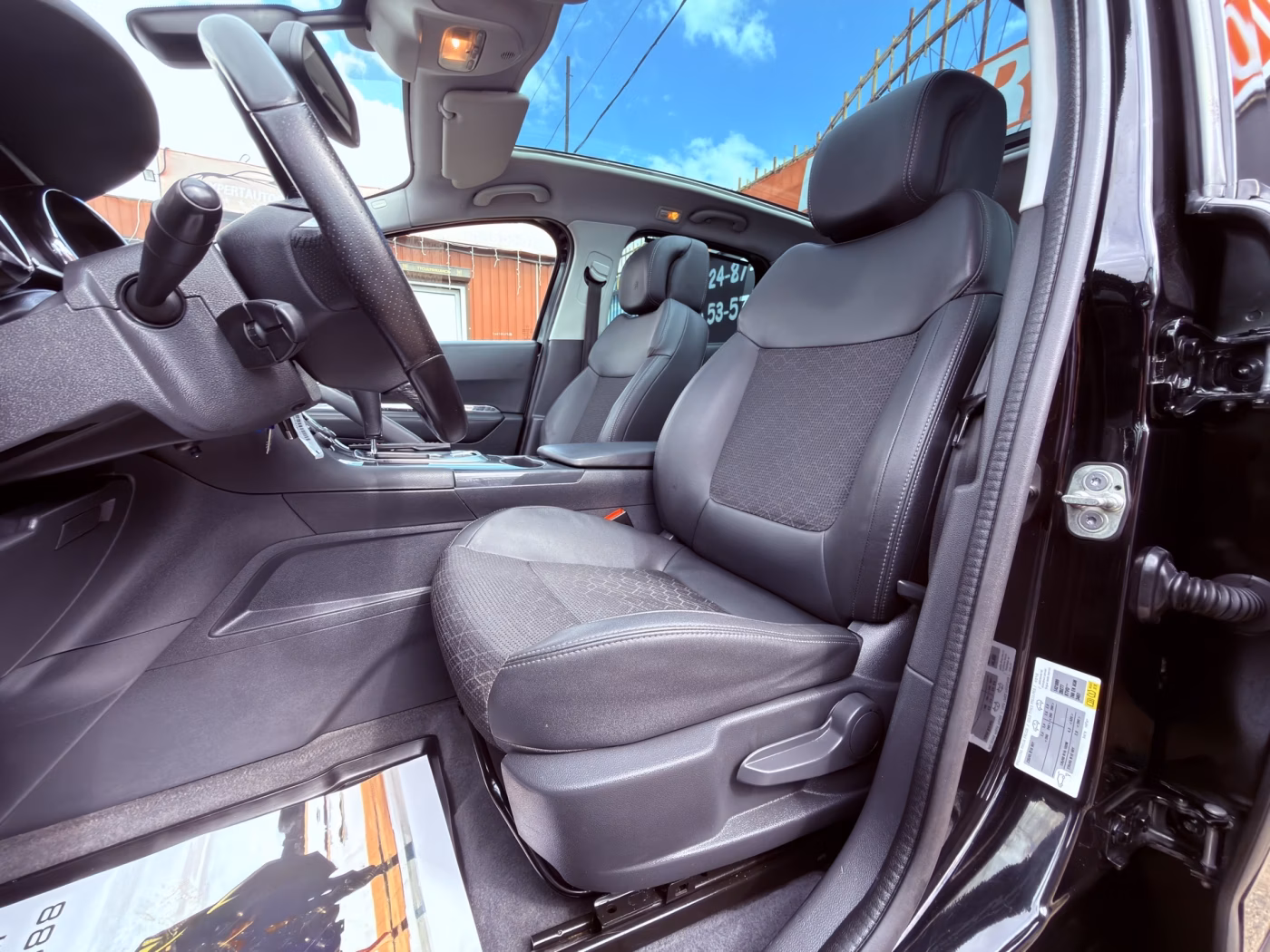 Peugeot 3008 фото 10
