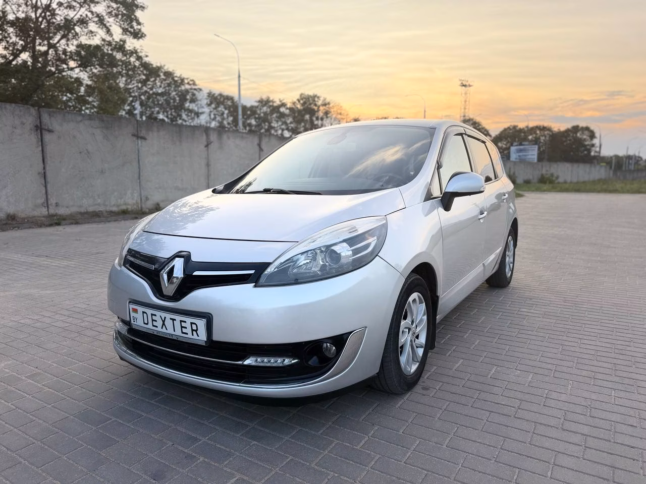 Renault Grand Scenic фото 3
