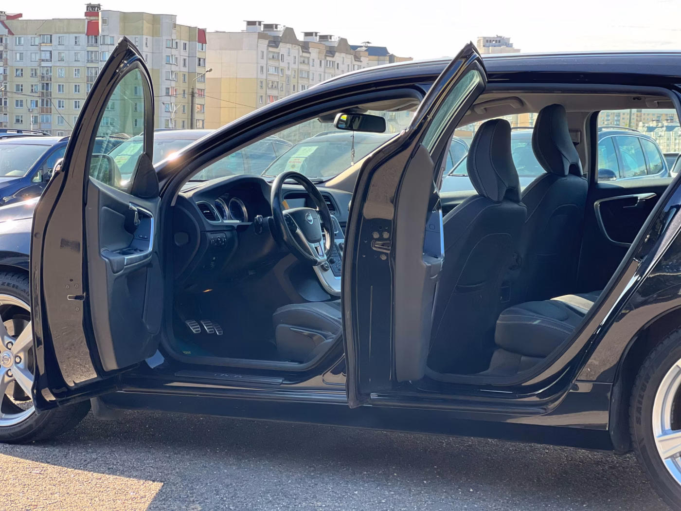 Volvo V60 фото 16