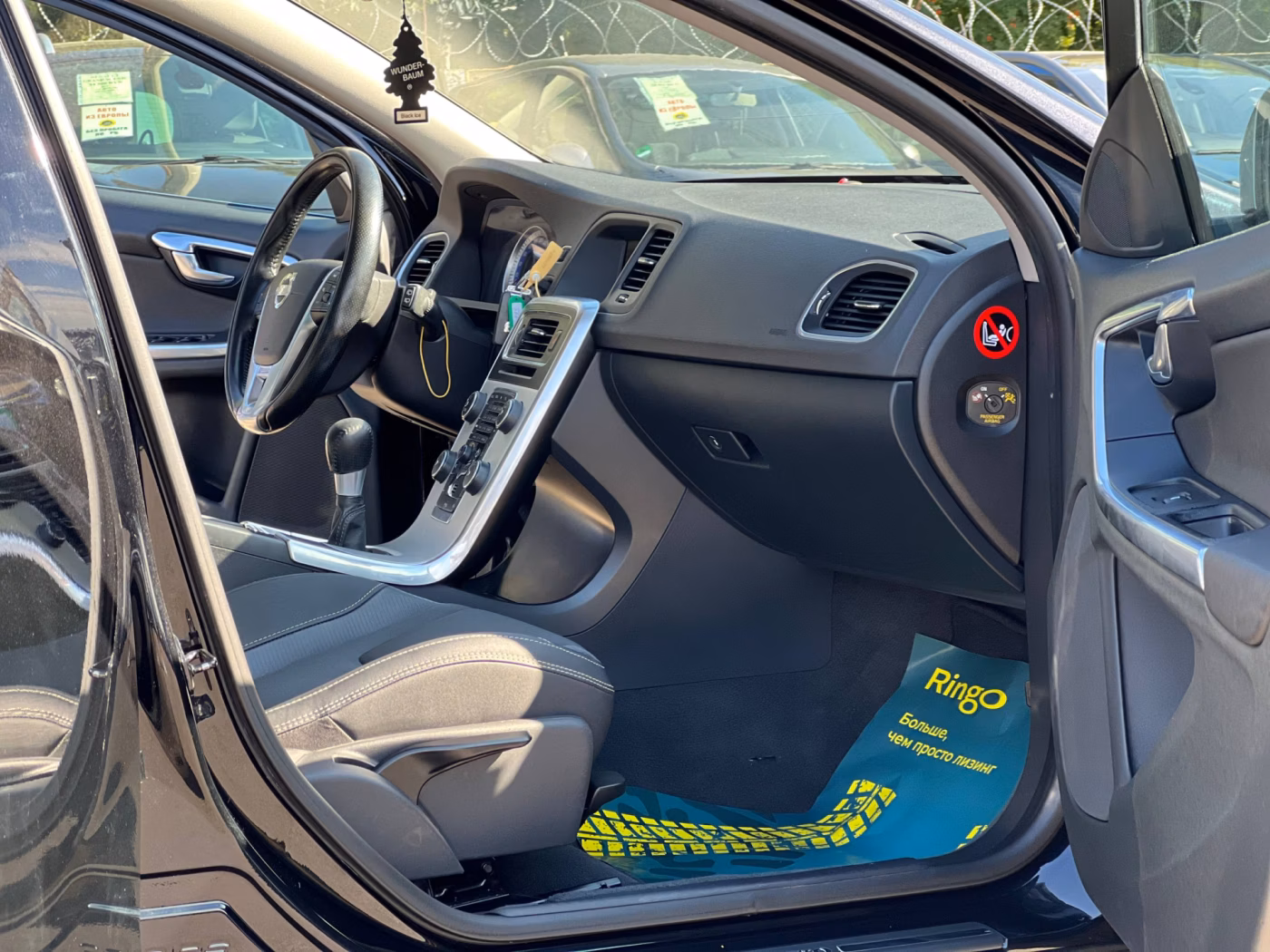 Volvo V60 фото 18