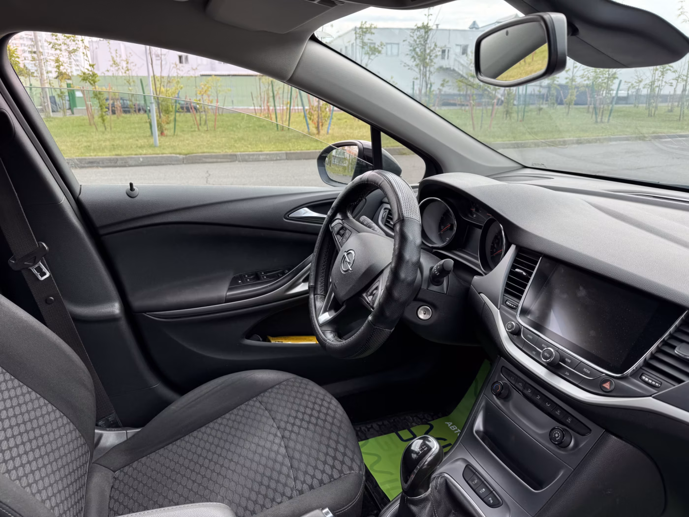 Opel Astra фото 17