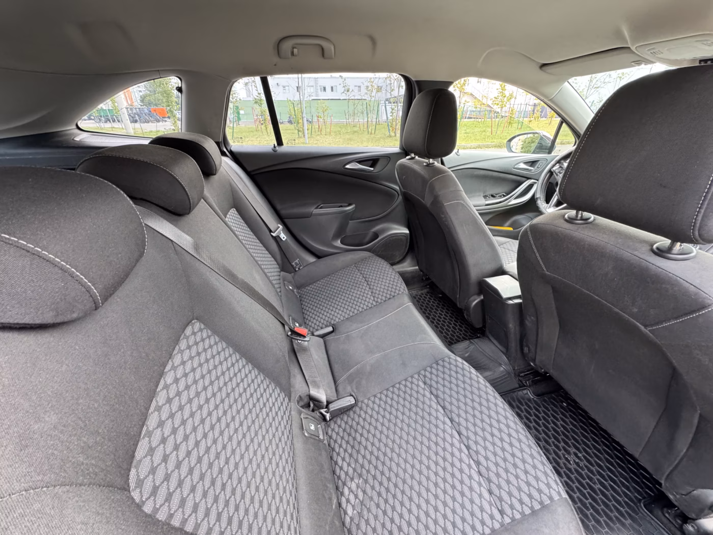 Opel Astra фото 20