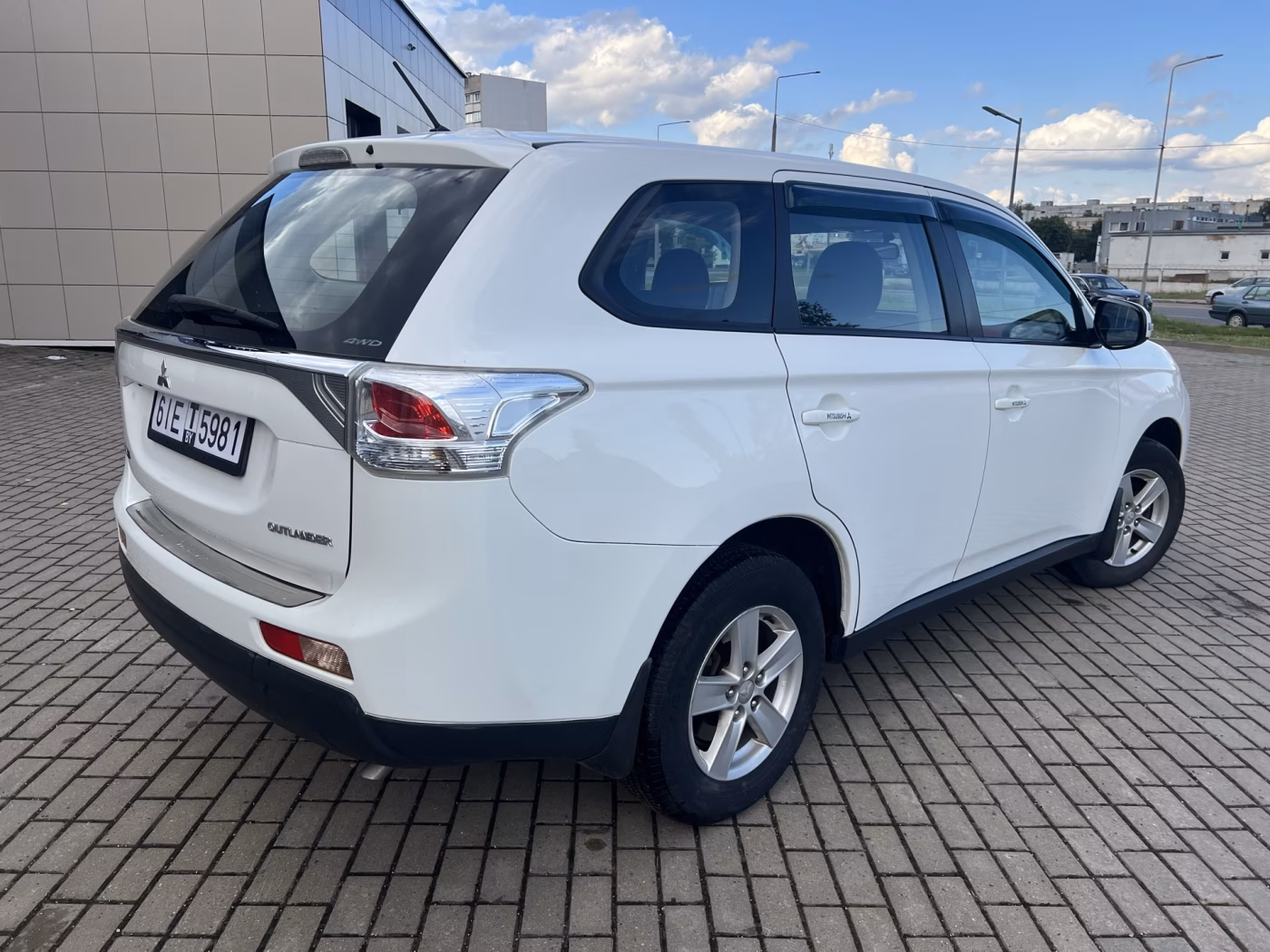 Mitsubishi Outlander фото 5