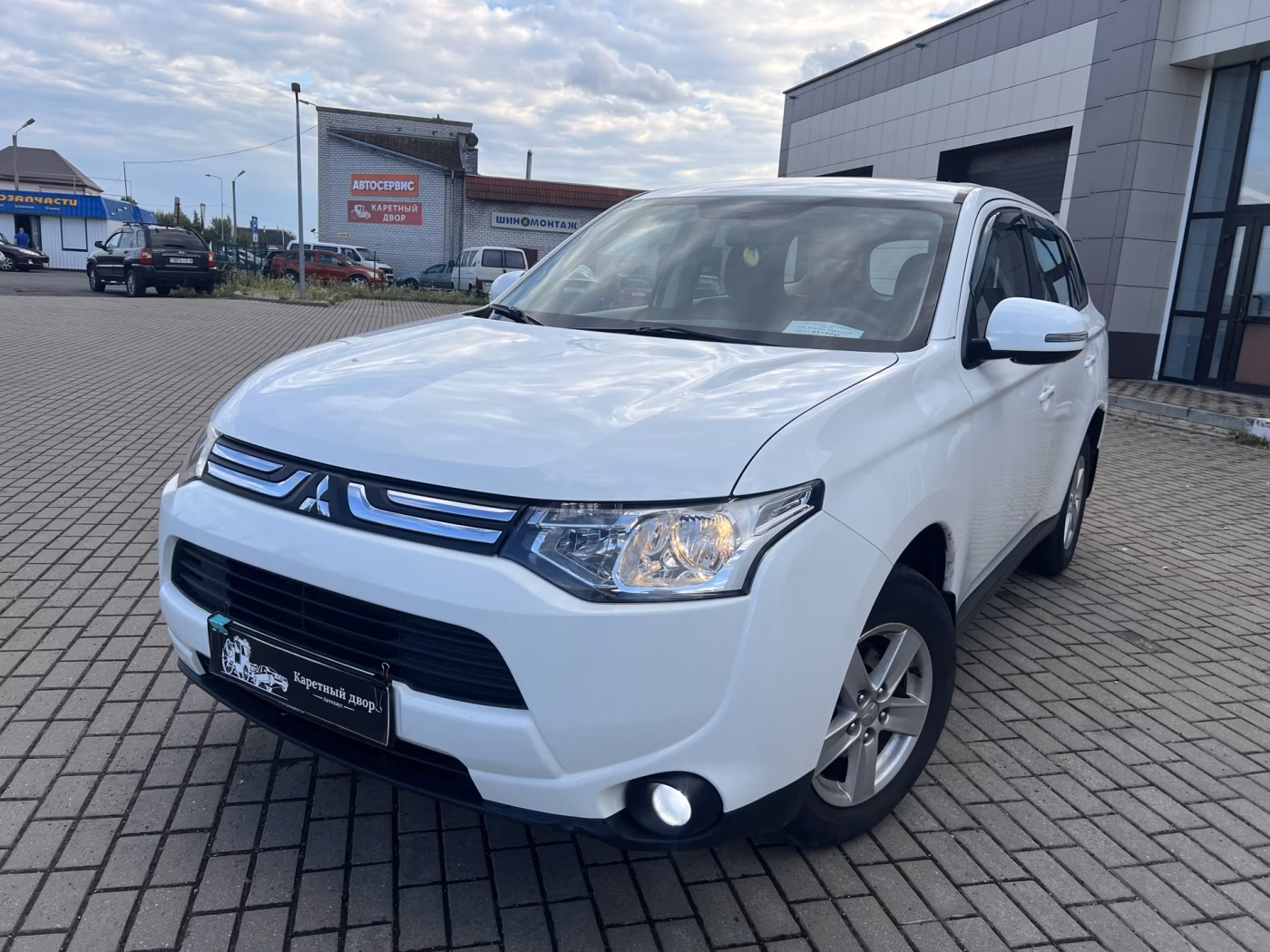 Mitsubishi Outlander фото 8