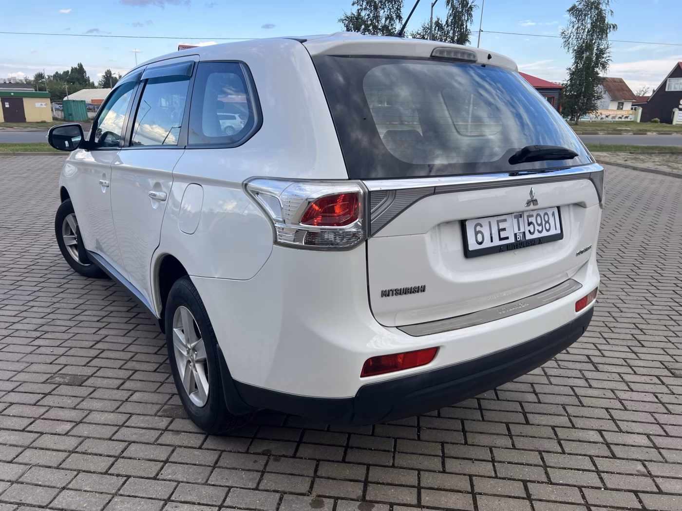 Mitsubishi Outlander фото 16