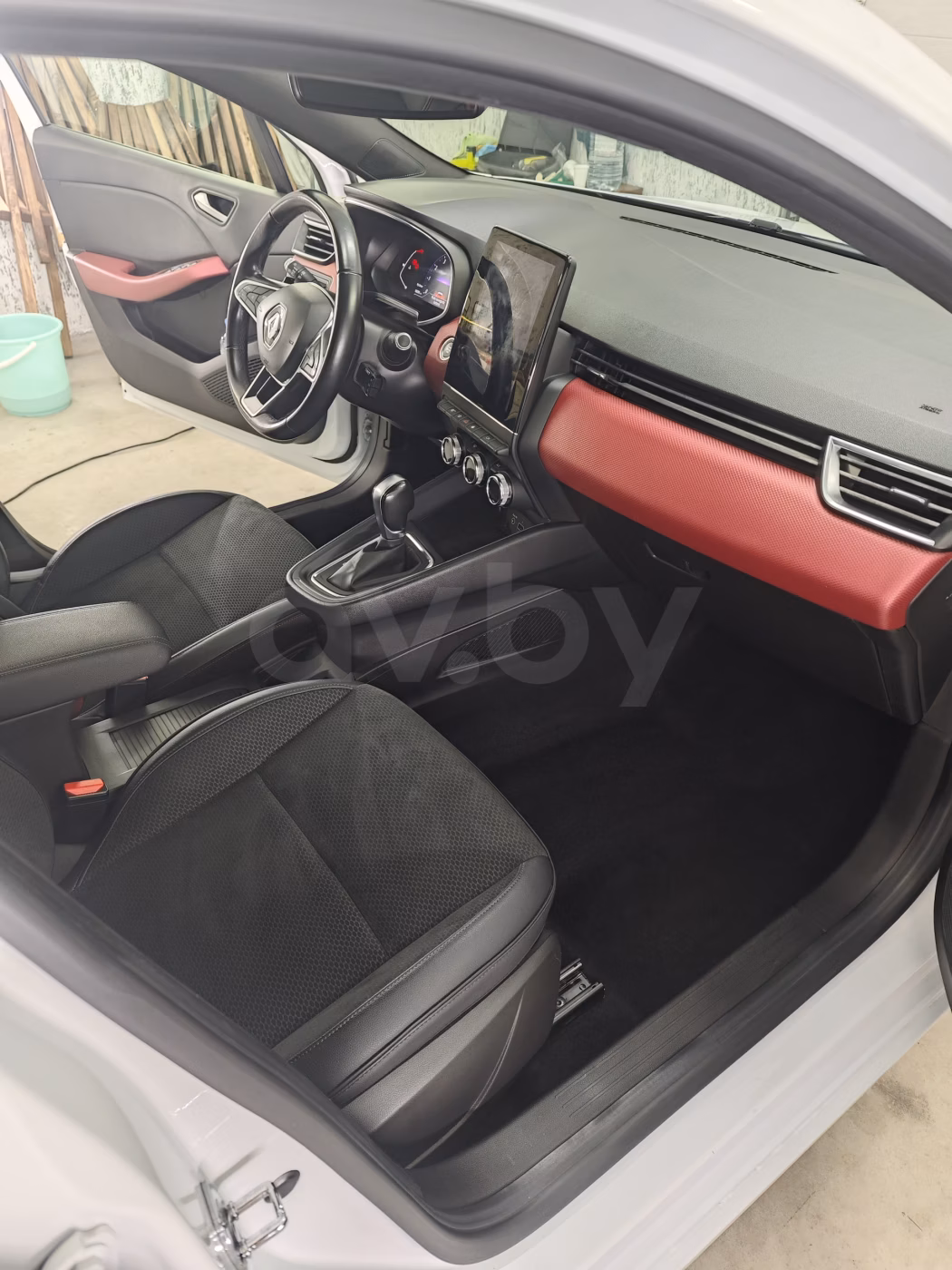 Renault Clio фото 19