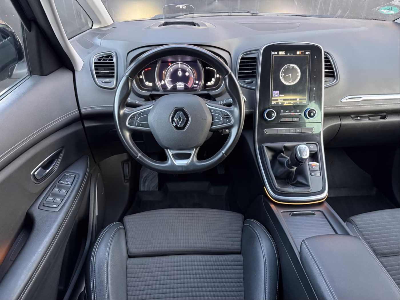 Renault Grand Scenic фото 10