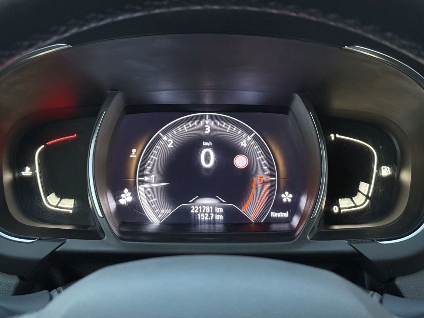 Renault Grand Scenic фото 15