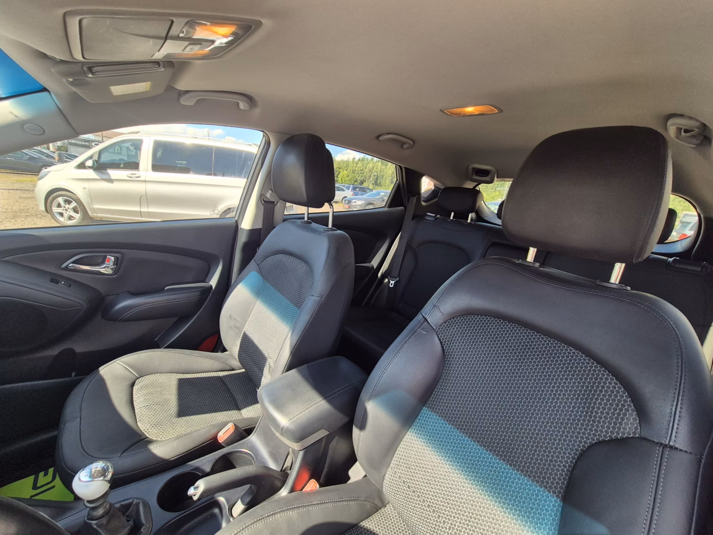 Hyundai ix35 фото 9