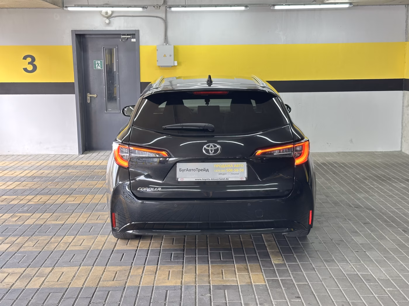 Toyota Corolla фото 6