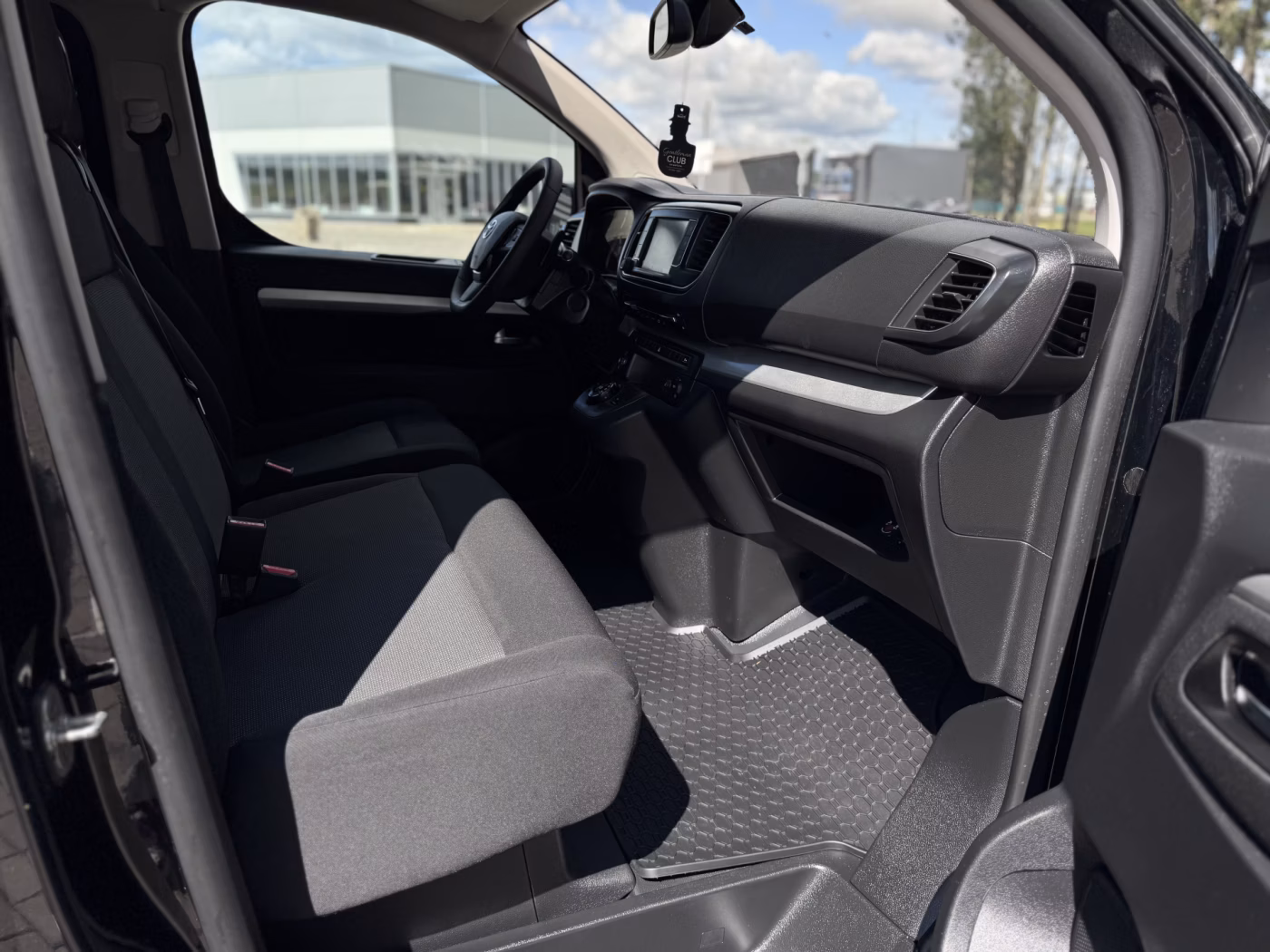 Toyota ProAce Verso фото 14