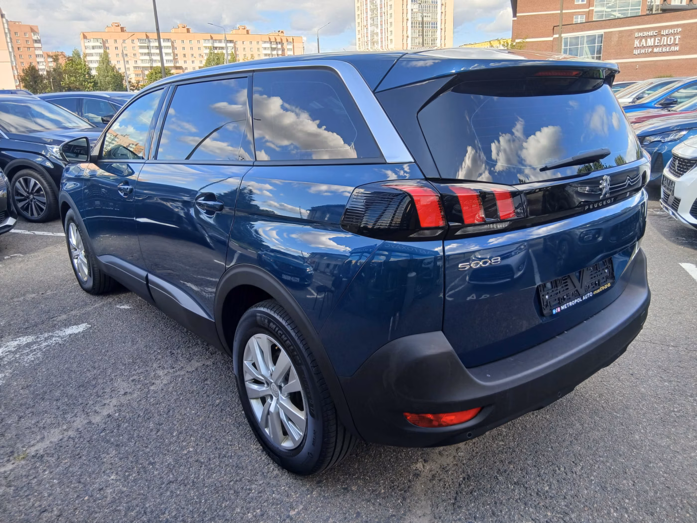 Peugeot 5008 фото 9