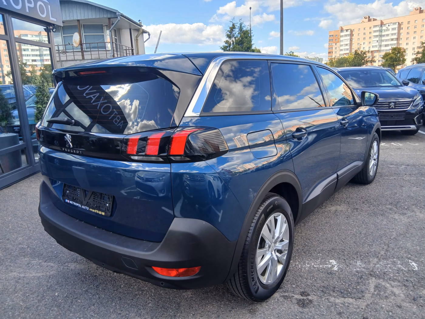 Peugeot 5008 фото 10