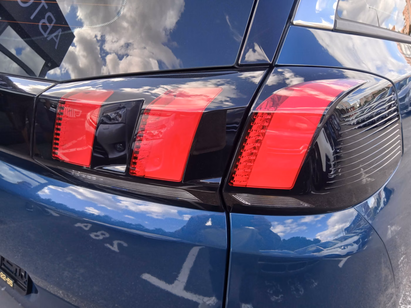 Peugeot 5008 фото 13