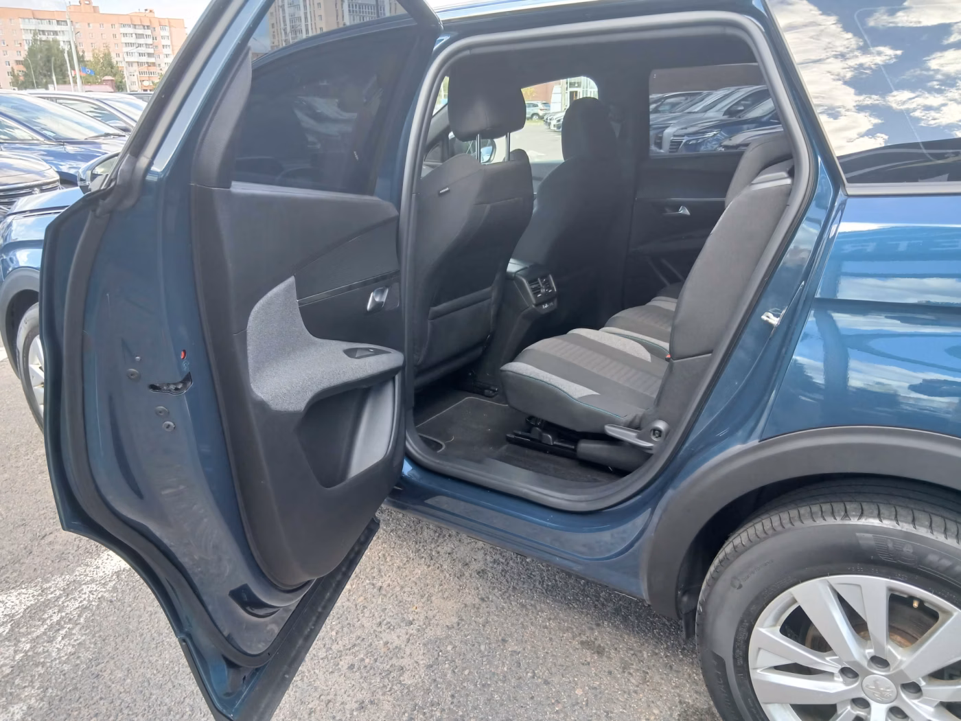 Peugeot 5008 фото 18